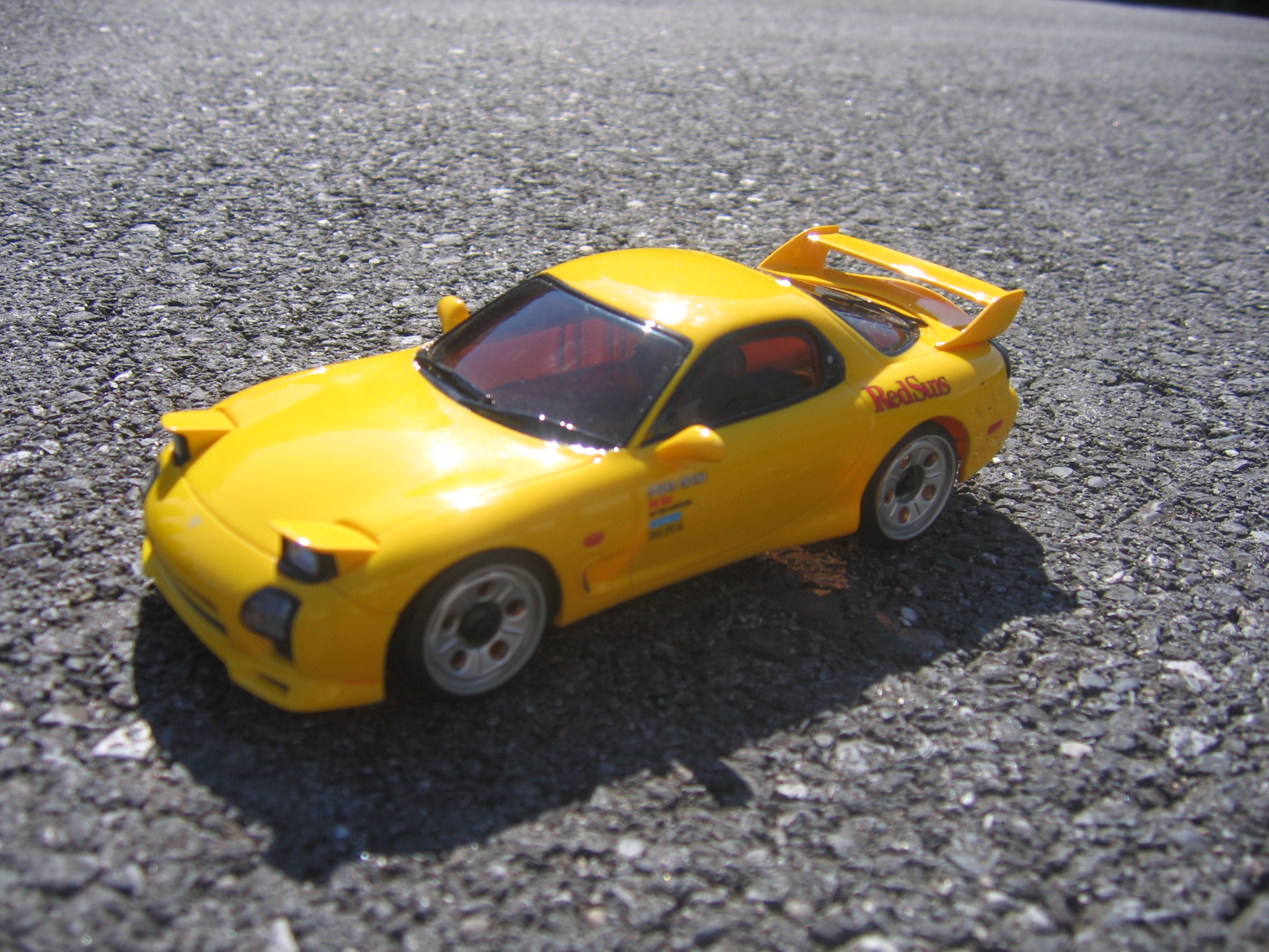 Kyosho Mini-Z Initial D RedSuns RX-7 FD3S (Keisuke) MR-015 RM ReadySet