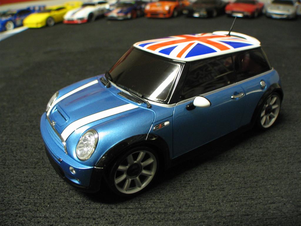 Kyosho Mini-Z Mini Cooper S MR-015 HM GlossCoat AutoScale Body - Limited Edition Metallic Blue with Union Jack