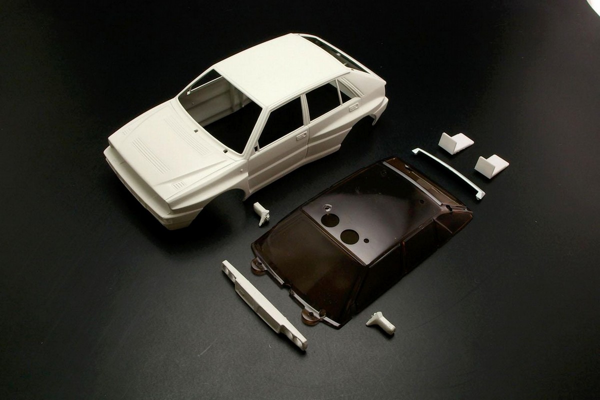 Kyosho Mini-Z Lancia Delta HF MA-010 White Body